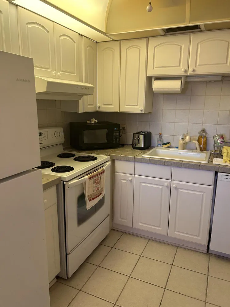 3017 Farnham N, Deerfield Beach, FL 33442