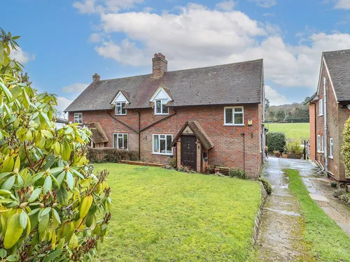 Chiltern Cottages, Buckland Common, Tringphoto