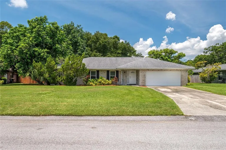305 Hernando Rd, Winter Haven, FL 33884