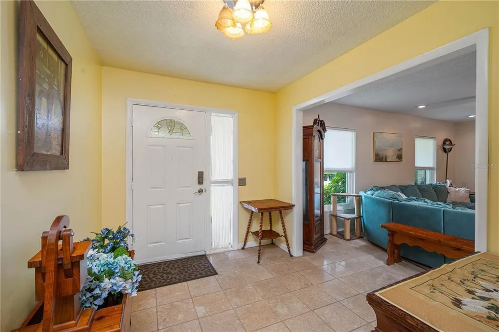 305 Hernando Rd, Winter Haven, FL 33884