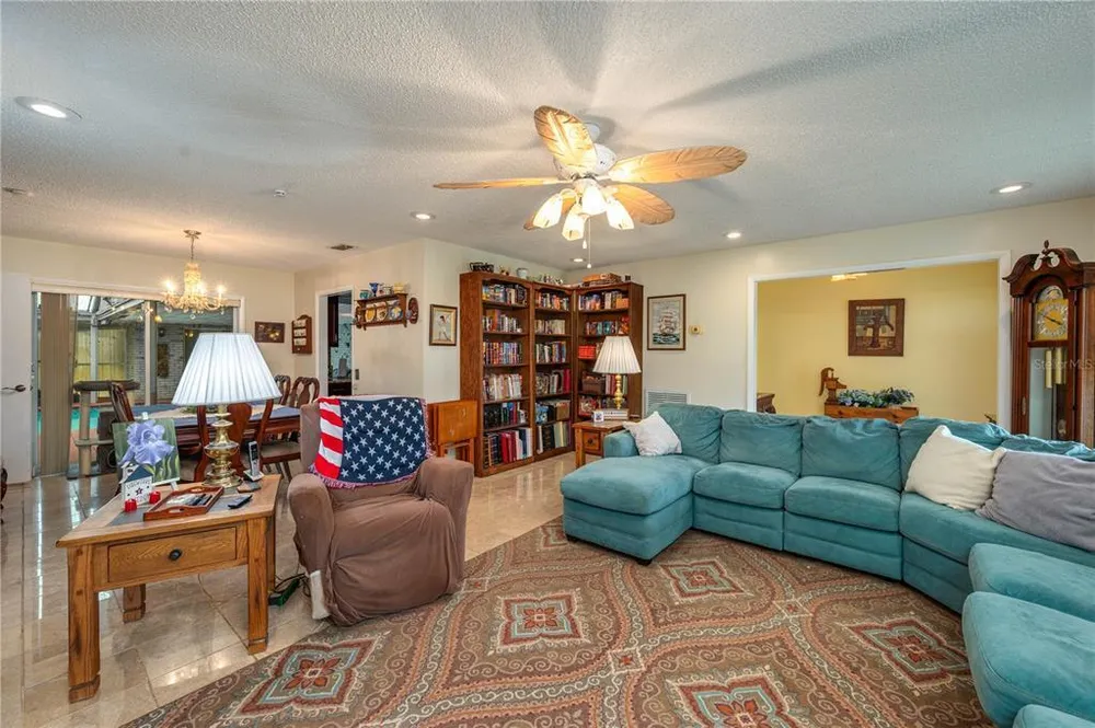 305 Hernando Rd, Winter Haven, FL 33884