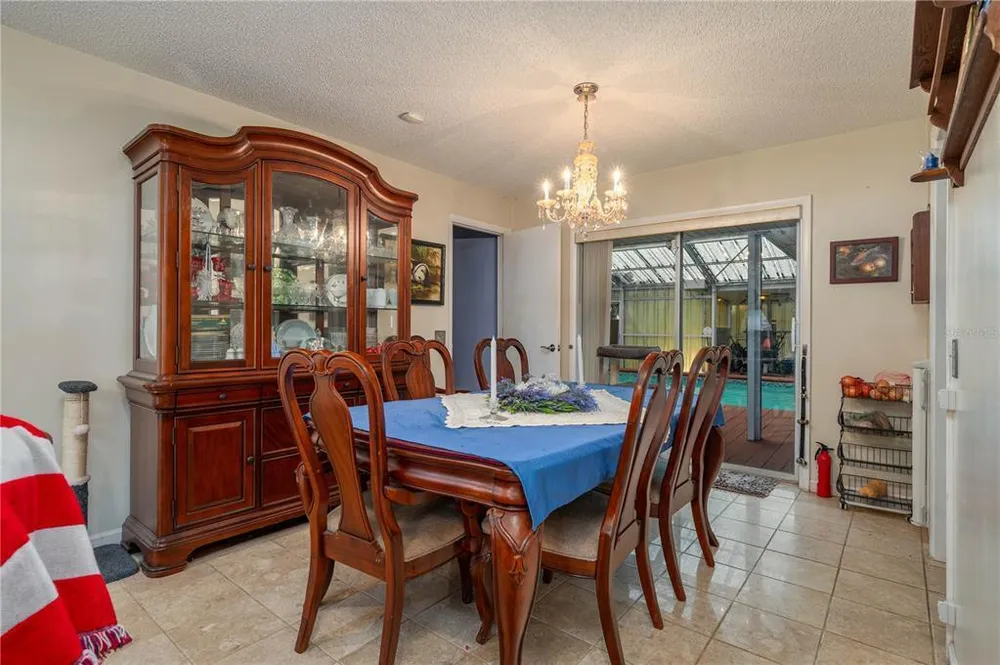305 Hernando Rd, Winter Haven, FL 33884