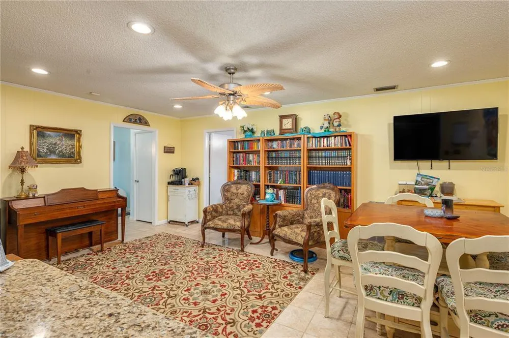 305 Hernando Rd, Winter Haven, FL 33884
