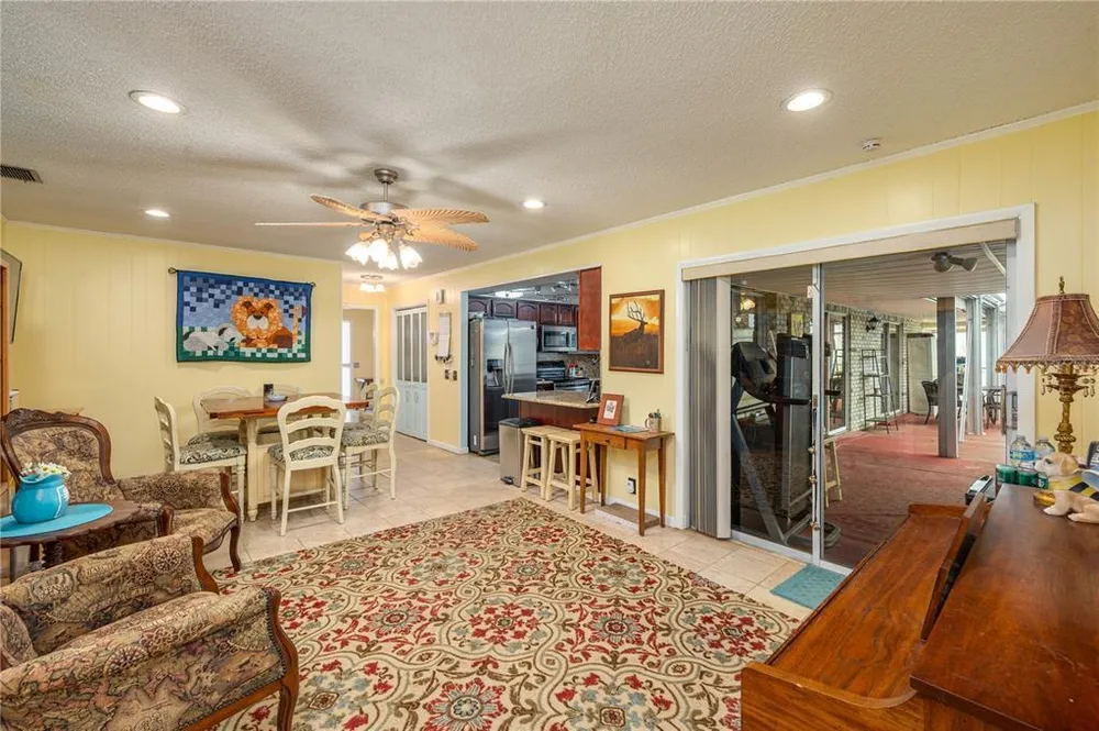 305 Hernando Rd, Winter Haven, FL 33884