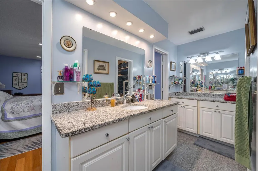 305 Hernando Rd, Winter Haven, FL 33884