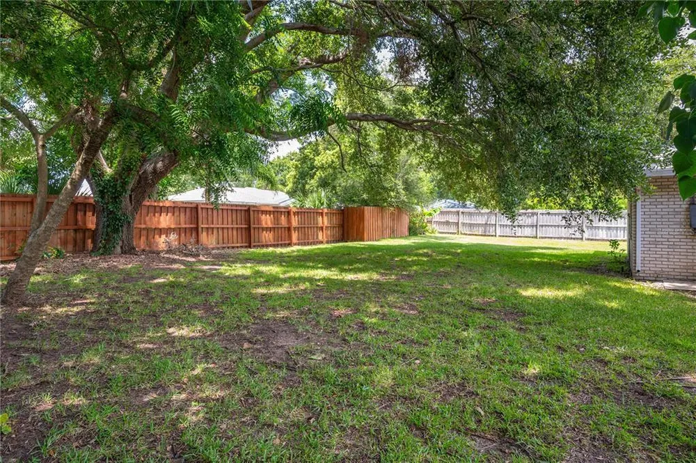 305 Hernando Rd, Winter Haven, FL 33884