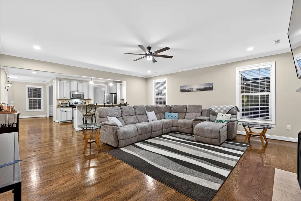 6 Setting Sun Ln, Travelers Rest, SC 29690