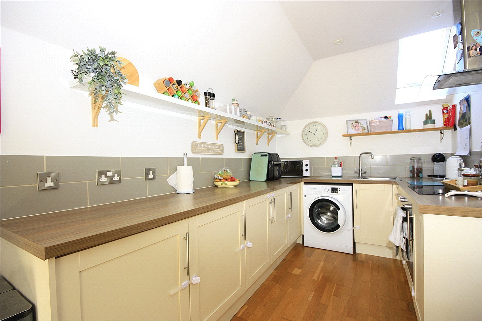 South Street, Havant, Hampshire, PO9 Image 3