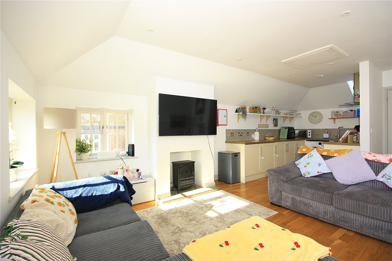 South Street, Havant, Hampshire, PO9 Image 5
