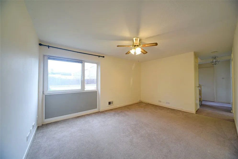 Property carousel item 12