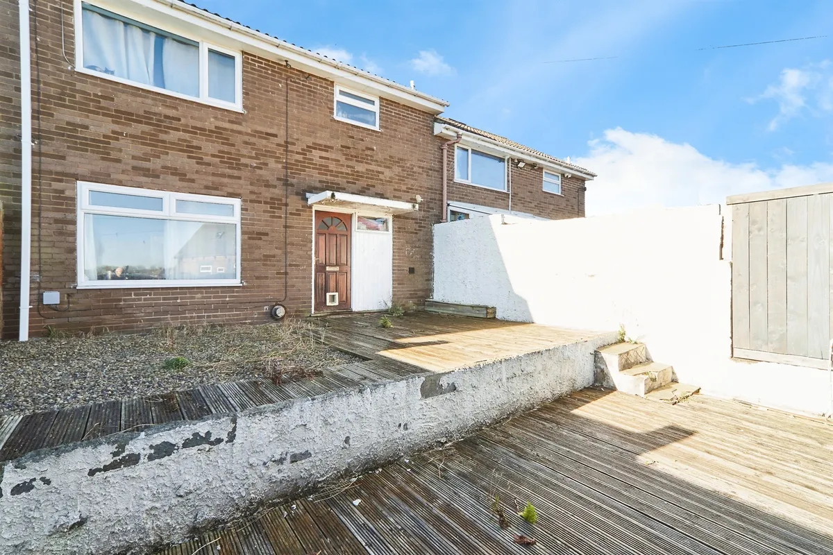 Snowden Way, Leeds