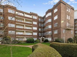 Chiswick Village, London photo