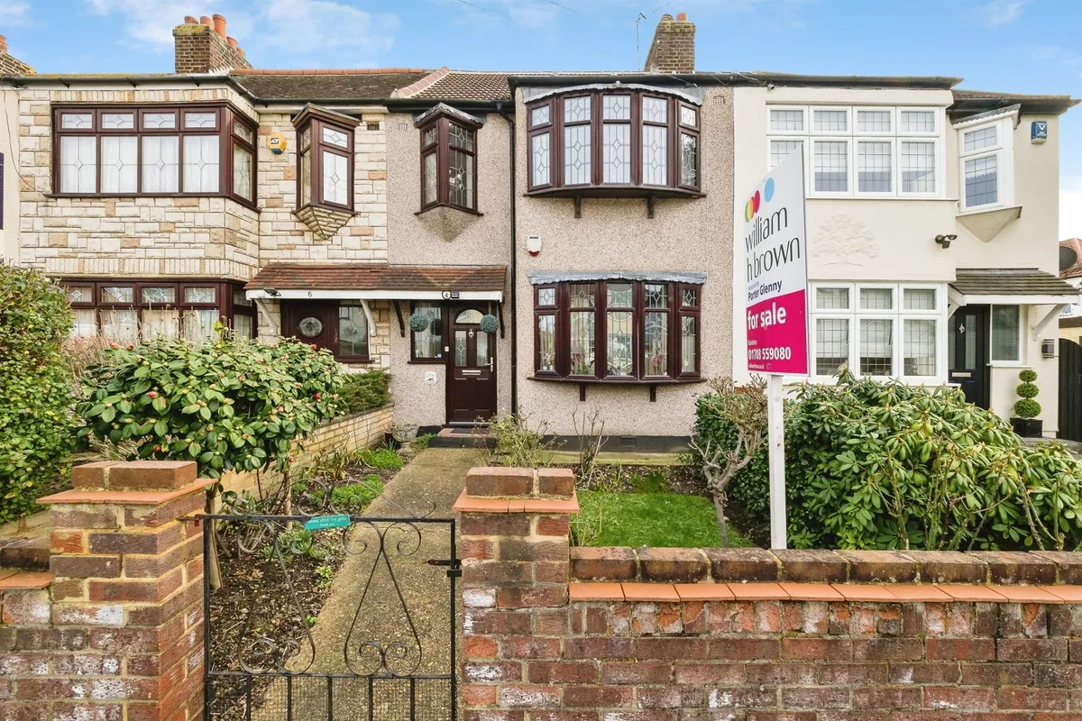Sunningdale Road, Rainham