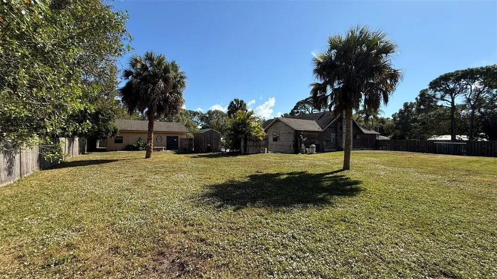 354 Baysinger Ave, Fort Pierce, FL 34982