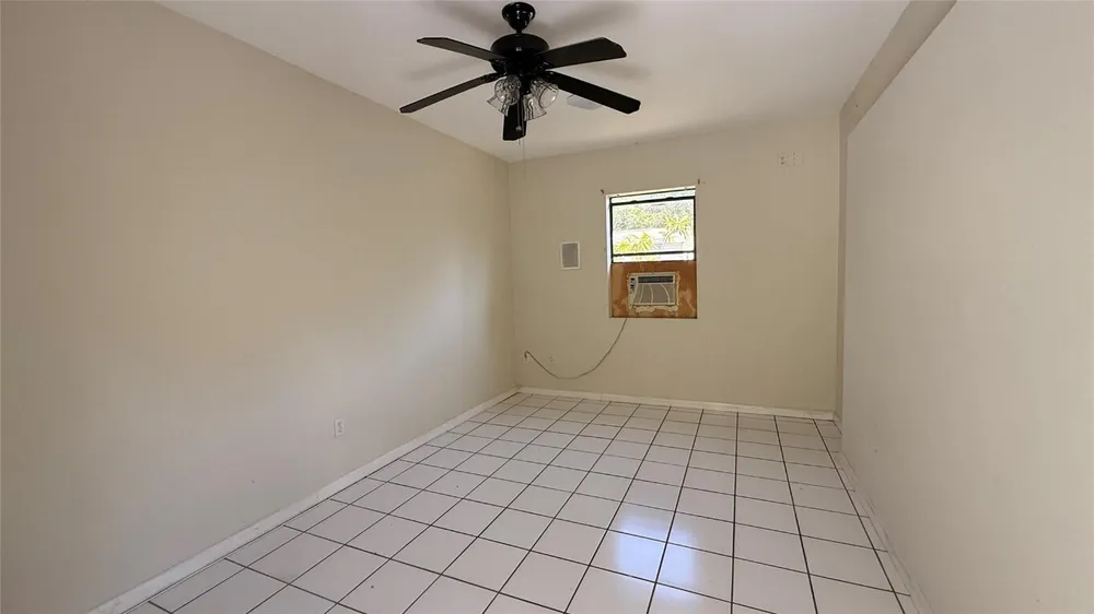 354 Baysinger Ave, Fort Pierce, FL 34982