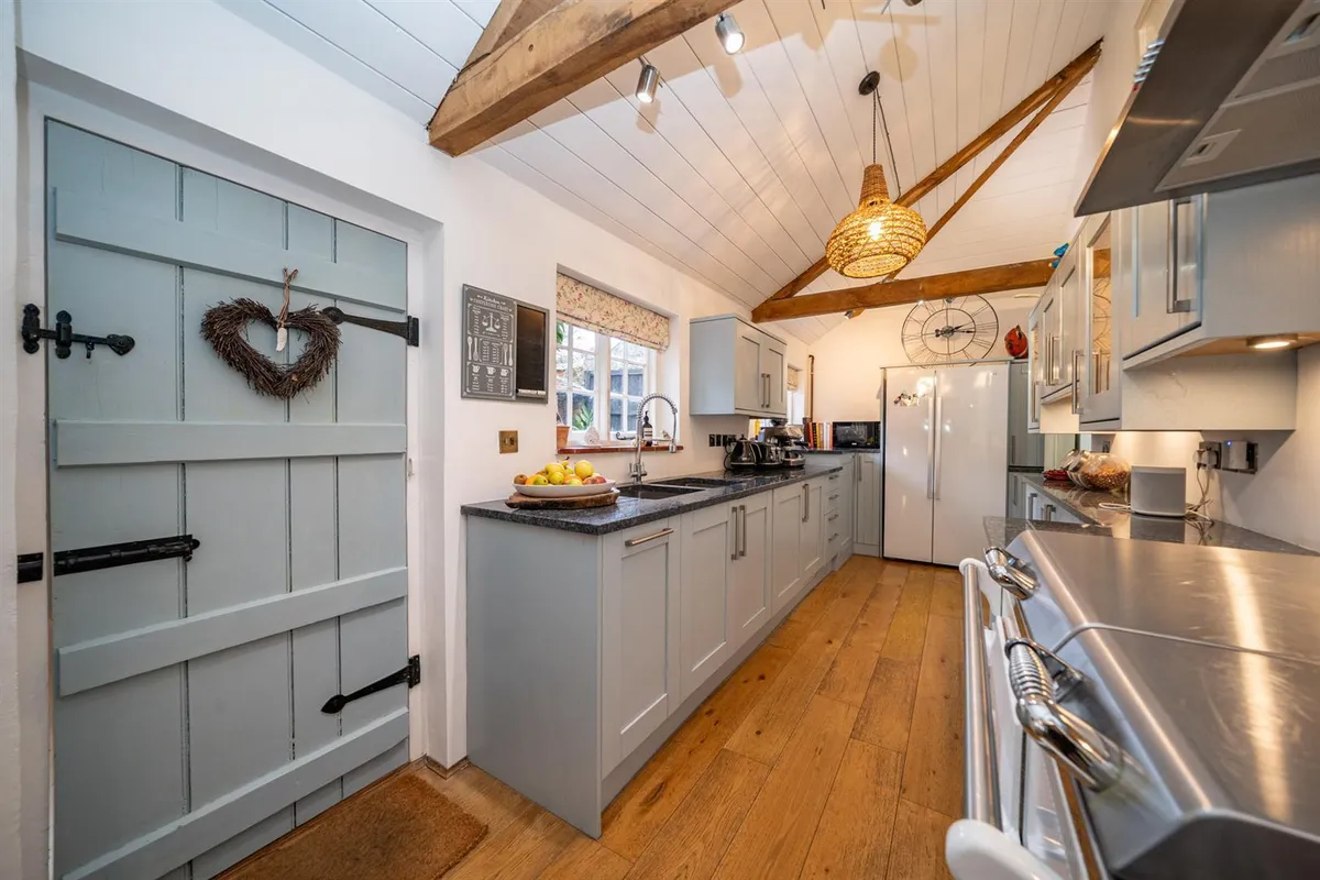 Piccotts End, Hemel Hempstead, Hertfordshire, HP1 3AU