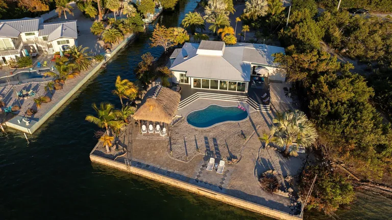 29581 Richard Rd, Big Pine, FL 33043