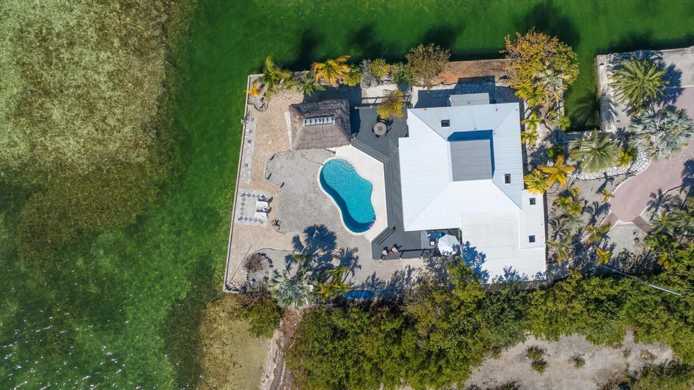 29581 Richard Rd, Big Pine, FL 33043