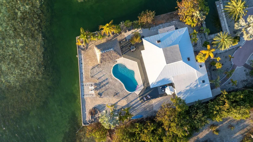 29581 Richard Rd, Big Pine, FL 33043