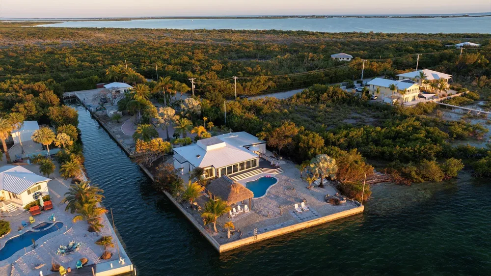 29581 Richard Rd, Big Pine, FL 33043