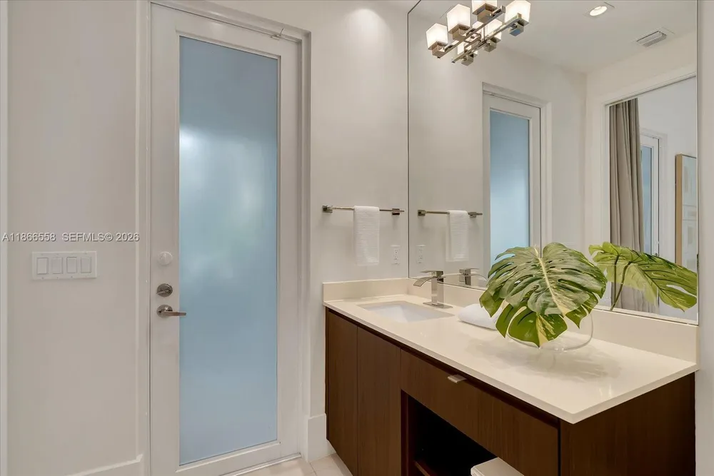 2820 Brickell Ave, Miami, FL 33129