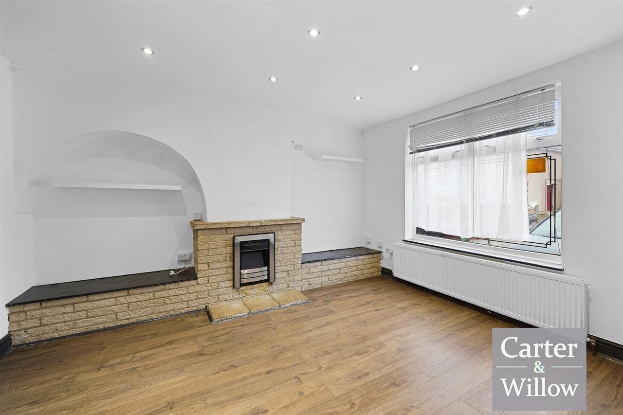 Rothwell Road, Dagenham, Essex Image 3