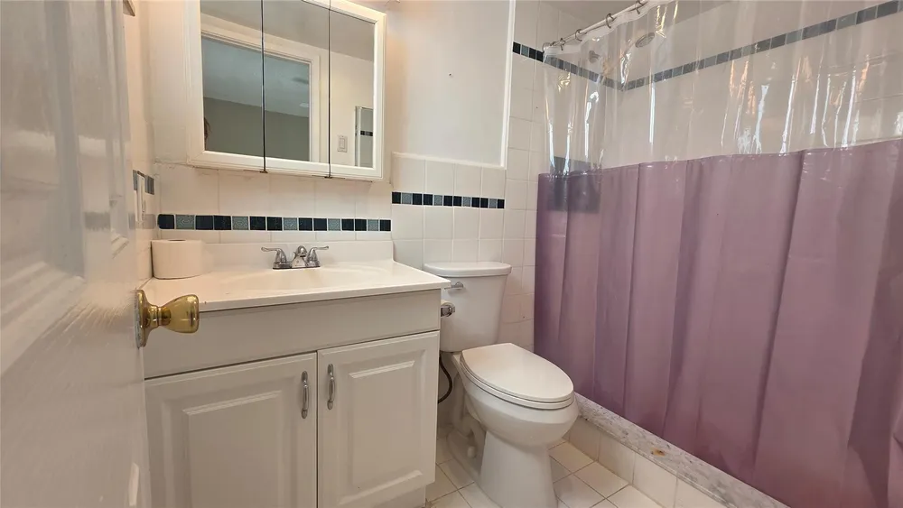 253 S Cypress Rd, Pompano Beach, FL 33060