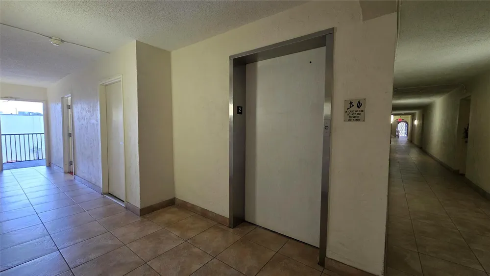 253 S Cypress Rd, Pompano Beach, FL 33060