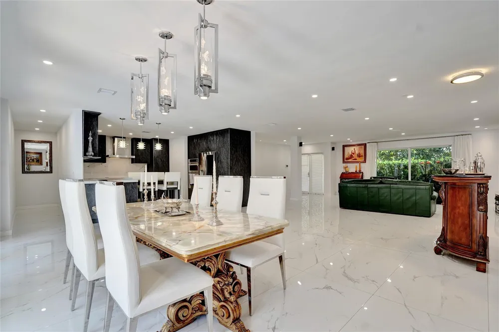 4030 Bayview Dr, Fort Lauderdale, FL 33308