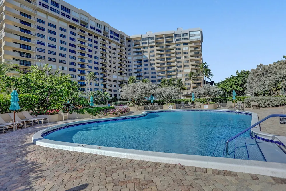 4900 N Ocean Blvd, Lauderdale-by-the-Sea, FL 33308