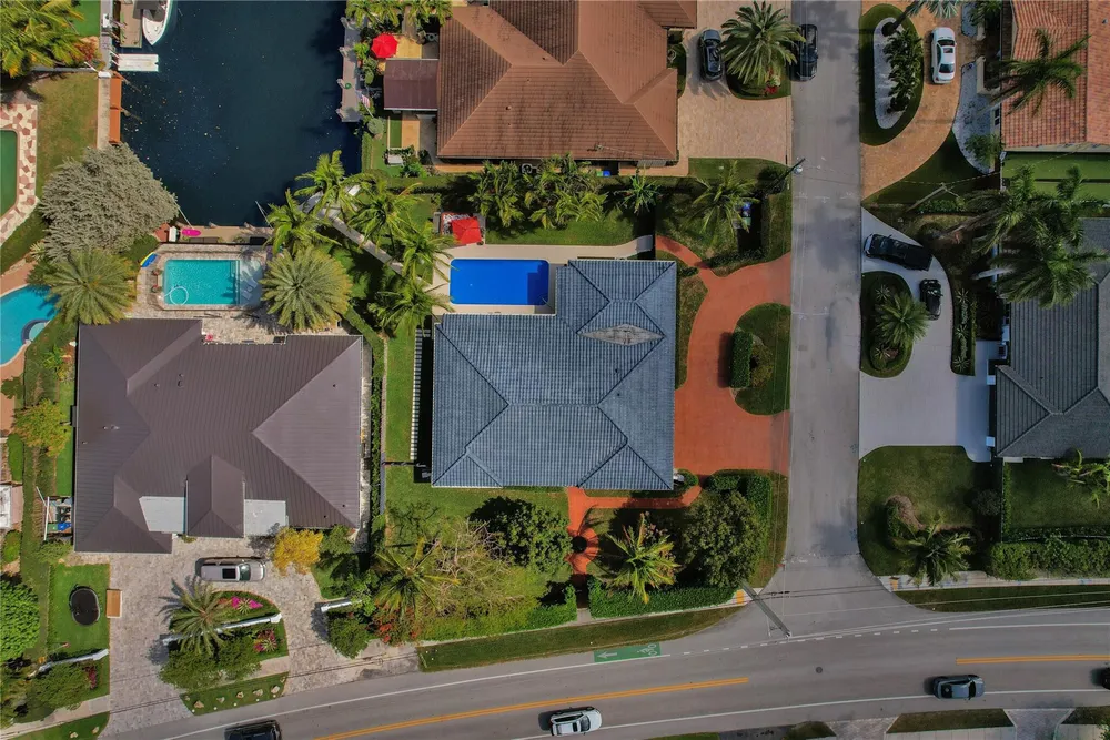 4030 Bayview Dr, Fort Lauderdale, FL 33308