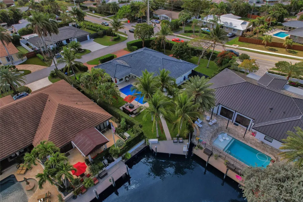 4030 Bayview Dr, Fort Lauderdale, FL 33308