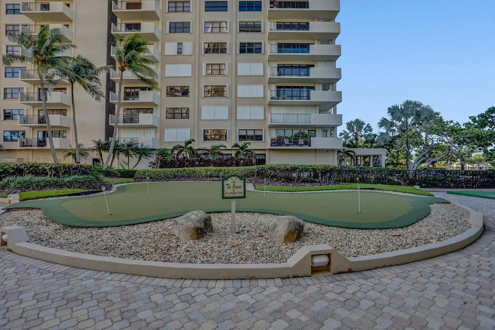 4900 N Ocean Blvd, Lauderdale-by-the-Sea, FL 33308