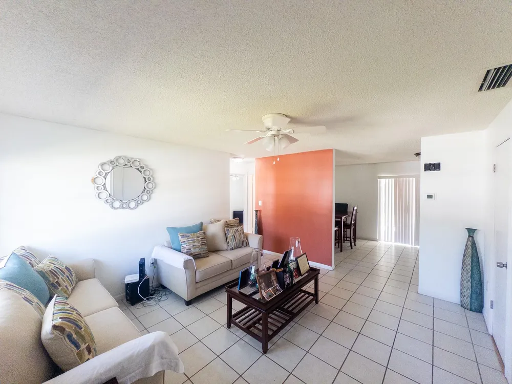 3205 Hibiscus Ave, Fort Pierce, FL 34947