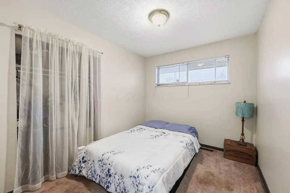 3608 Bolton Ave, Columbus, OH 43227