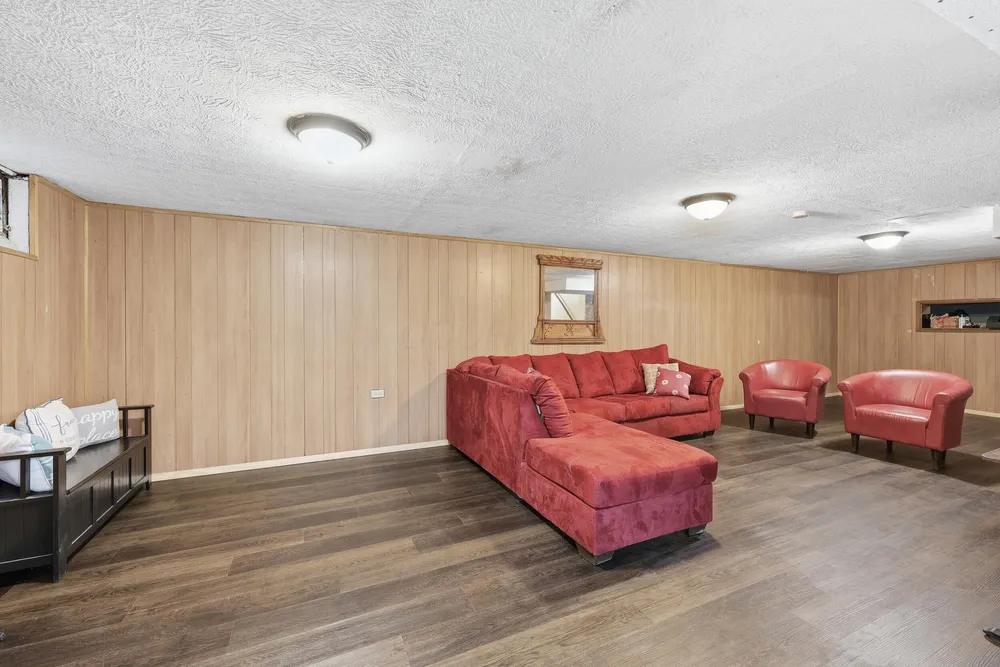 3608 Bolton Ave, Columbus, OH 43227