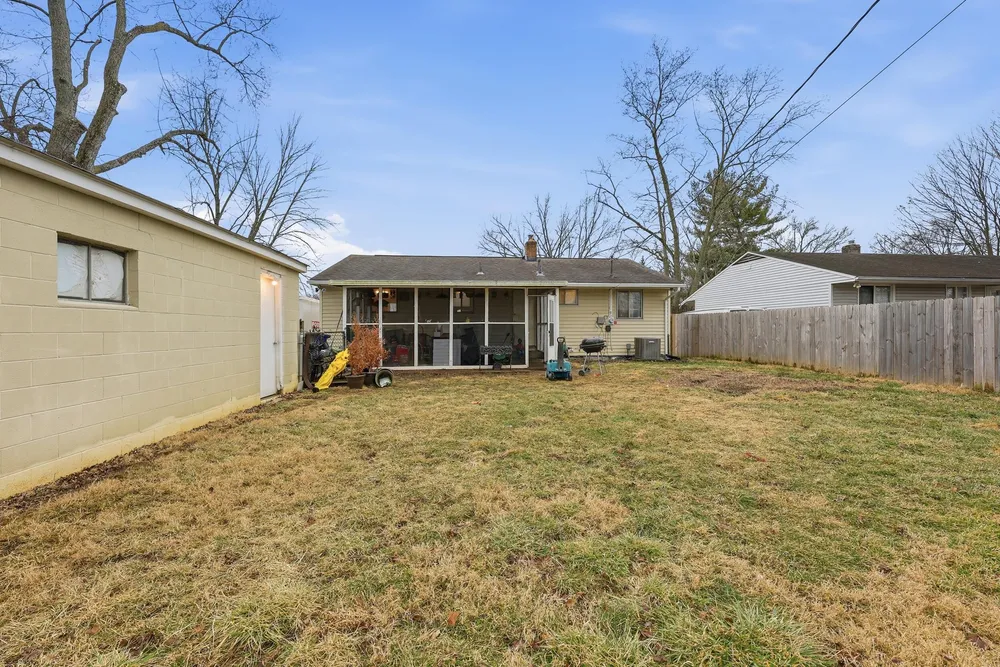 3608 Bolton Ave, Columbus, OH 43227