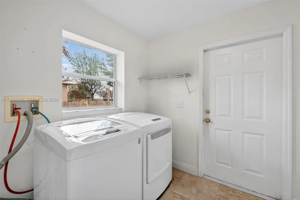 6762 NW Daffodil Ln, Port St Lucie, FL 34983