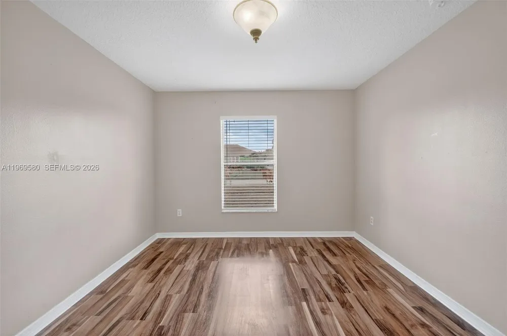 6762 NW Daffodil Ln, Port St Lucie, FL 34983