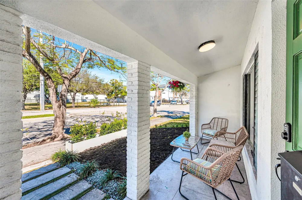 1760 NE 13th St, Fort Lauderdale, FL 33304