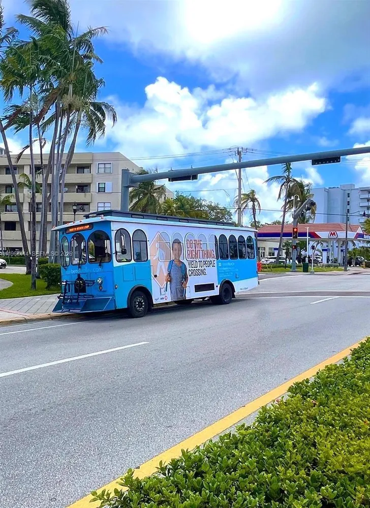 7207 Bay Dr, Miami Beach, FL 33141
