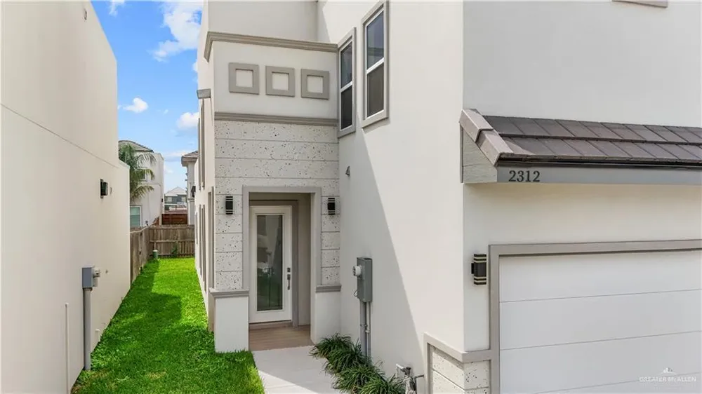 2312 Corales St, Mission, TX 78573