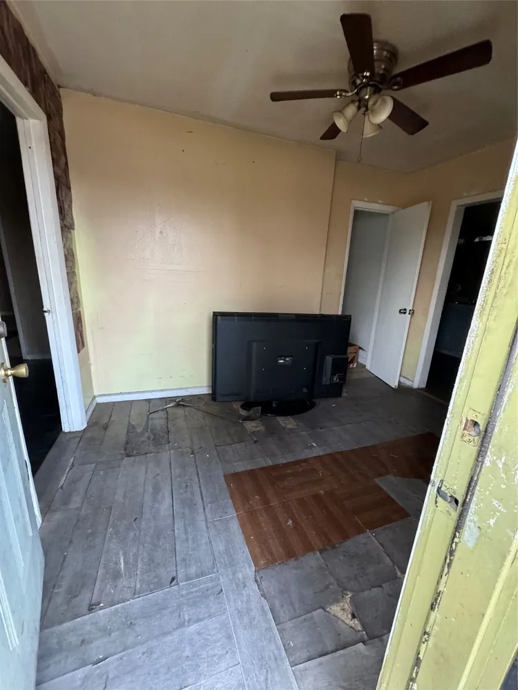 4710 Antha St, Houston, TX 77016