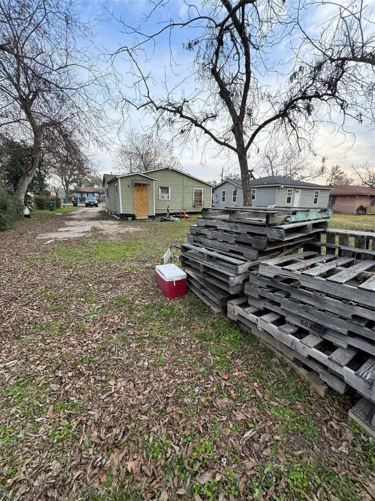 4710 Antha St, Houston, TX 77016