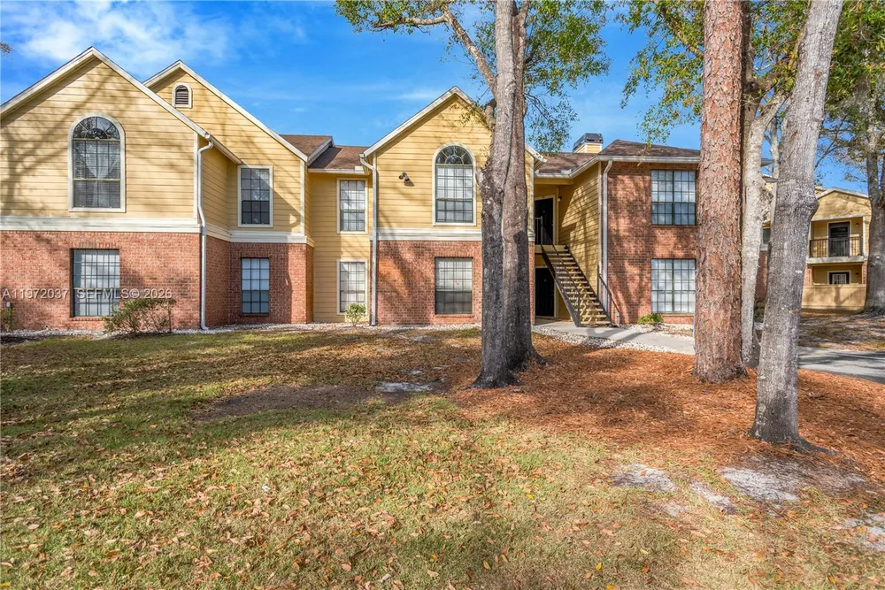8613 Mallard Reserve Dr, Tampa, FL 33614