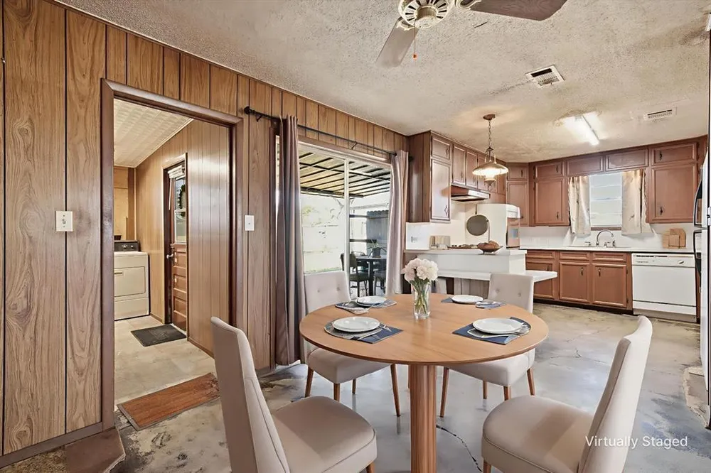 901 S Old Robinson Rd, Robinson, TX 76706