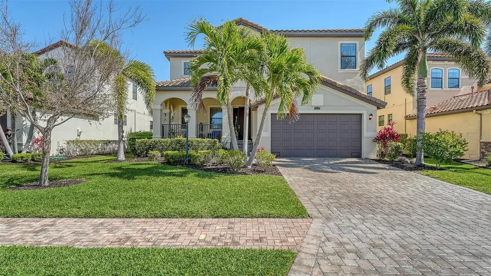 5723 Title Row Dr, Bradenton, FL 34210