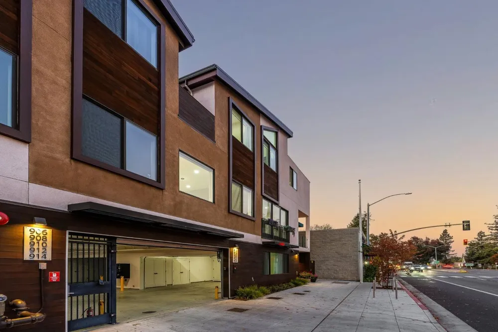 922 Woodside Rd, Redwood City, CA 94061