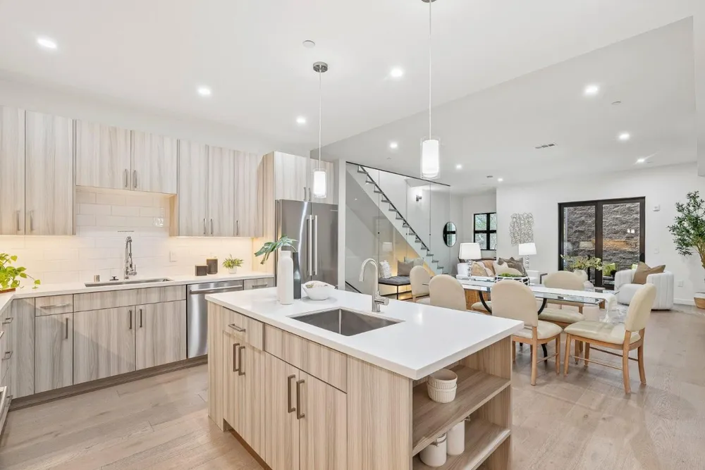 922 Woodside Rd, Redwood City, CA 94061