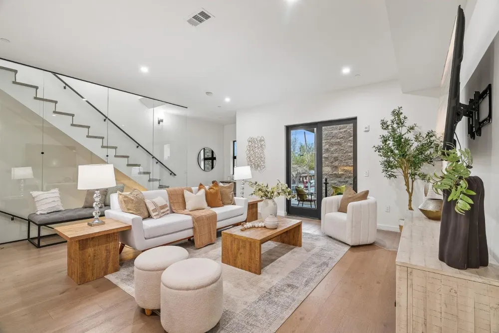 922 Woodside Rd, Redwood City, CA 94061